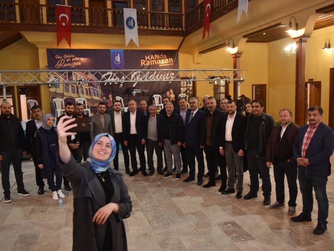 Ak Parti İ̇l Başkanı Ahlatcı, Gençlerle Buluştu