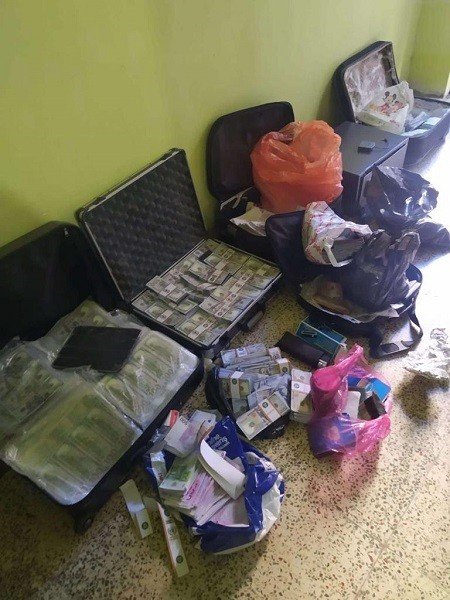 Eskişehir’deki Besi Çiftliğini Sahte Dolarla Satın Almak İsteyen Zanlılar İ̇stanbul’da Yakalandı