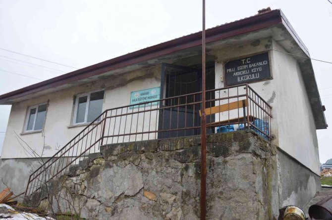 27 Yıldır Hizmet Vermeyen İlkokul Binası Yeniden Eğitime Kazandırılıyor