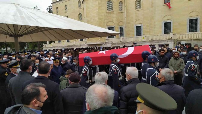 Şehit Astsubay Çavuş Burak Şahin Son Yolculuğuna Uğurlandı