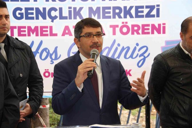 Şehzadeler Millet Kütüphanesi Ve Gençlik Merkezi’nin Temeli Atıldı
