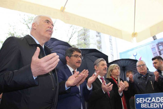 Şehzadeler Millet Kütüphanesi Ve Gençlik Merkezi’nin Temeli Atıldı