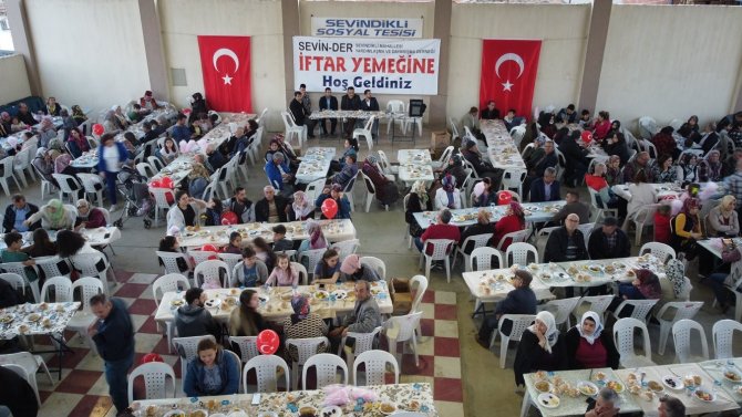 Sevindikli Mahallesi’nde İ̇lk İ̇ftar Buluşması