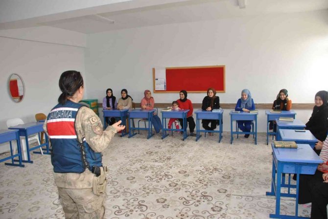 Siirt’te Jandarma Ekipleri Kades Uygulamasını Tanıttı