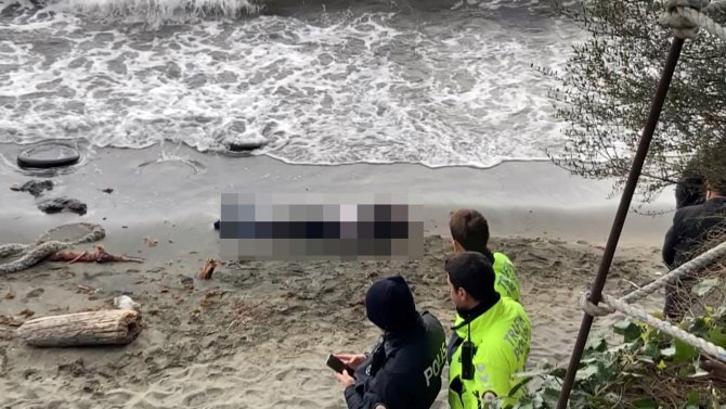 Sinop’ta Denizde Erkek Cesedi Bulundu