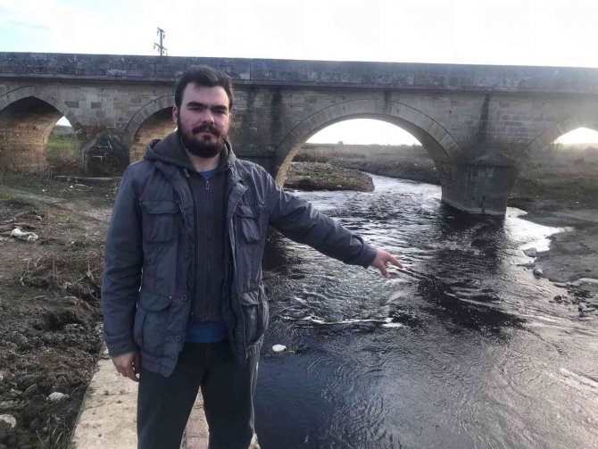 Ergene Nehri Siyah Akmaya Devam Ediyor