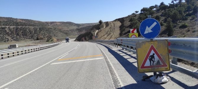 Son 5 Yılda 11 Kaza Ve 16 Yaralanmanın Olduğu Viraj Genişletiliyor