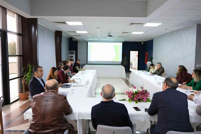 Subü’nün Genç Araştırmacıları Bilimsel Proje Yazmanın İnceliklerini Öğrendi