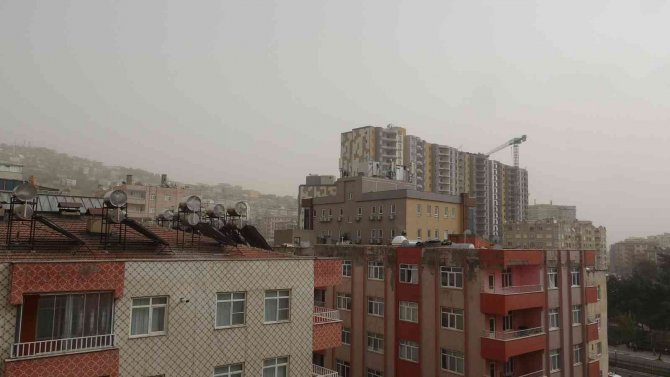 Mardin’de Toz Taşınımı Görüş Mesafesini Düşürdü