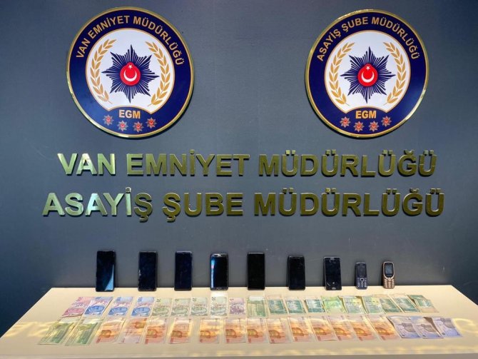 Van’da 22 Şahıs Tutuklandı