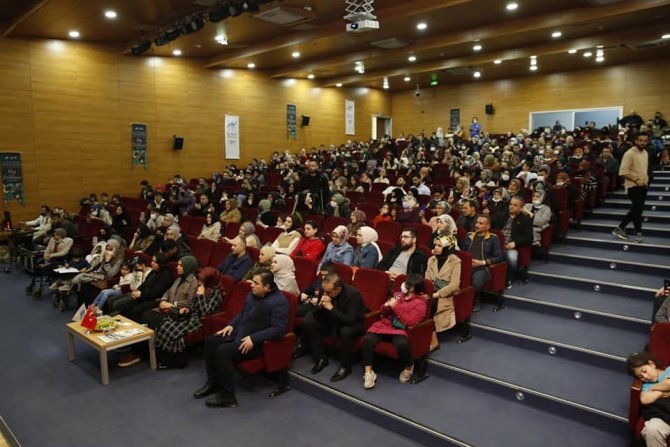 Dursun Ali Erzincanlı, Şiir Ve Naat Gecesinde Sultangazililerle Buluştu