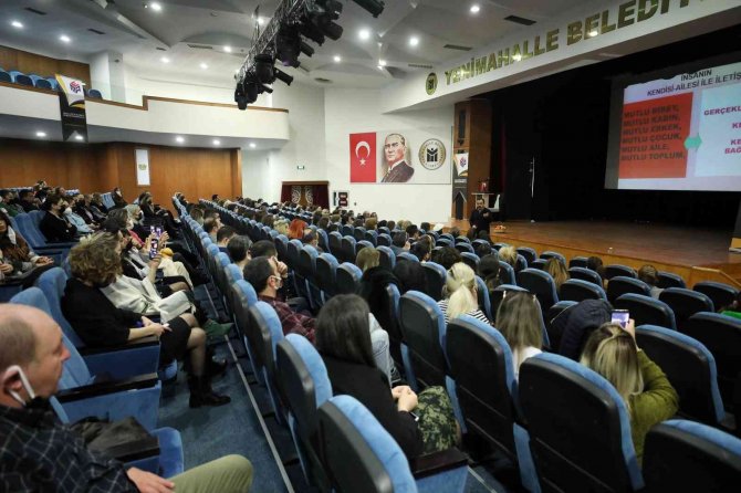 Yenimahalle’de Aile İ̇çi Etkili İ̇letişim Semineri