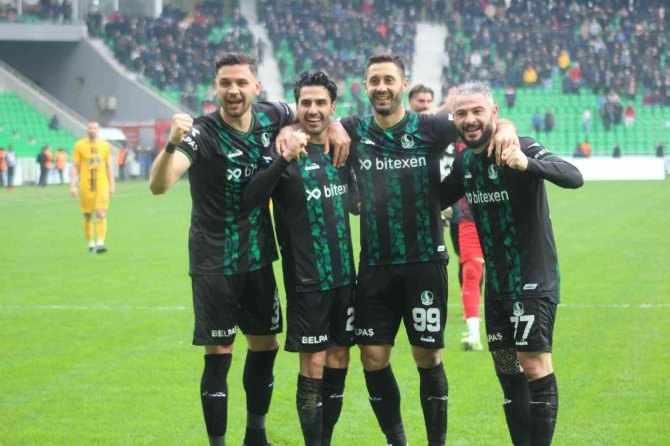 Sakaryaspor’un Şampiyonluk Hedefi İçin Son 4 Maç