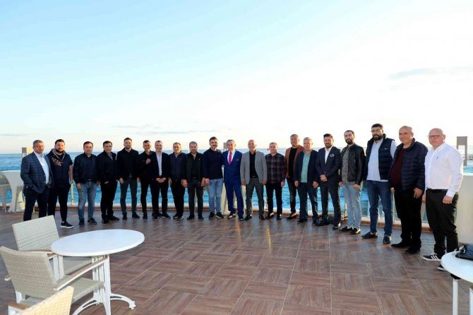 Alanyaspor Yönetim Kurulu İftarda Buluştu