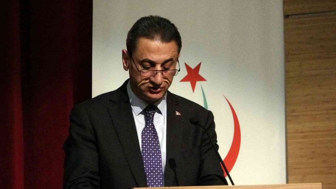 Reyhanlıoğlu: "Pandemi Sürecinde Artan Teknolojik Aletlerin Kullanılması, Yeni Bir Bağımlılık Türünü Gündeme Getirdi"