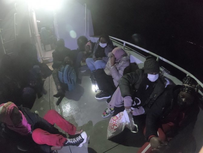 Ayvalık’ta 39 Düzensiz Göçmen Yakalandı