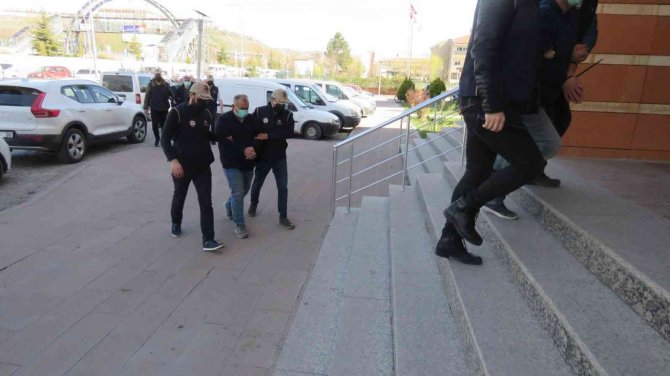 Fetö’nün Güncel Yapılanmasına Operasyon: 4 Tutuklama