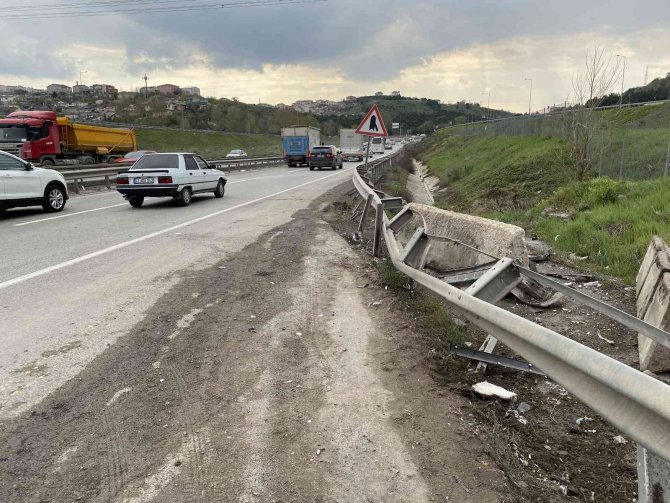 Şile Otoyolunda Feci Kaza: 2’si Ağır 3 Yaralı