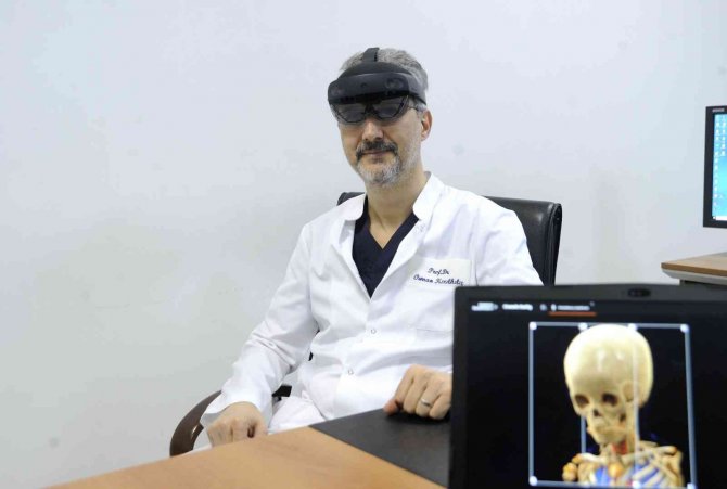 Sinematik Gerçeklik Ameliyathanelere Giriyor