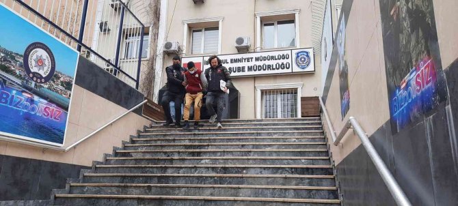 Ev Arkadaşını Öldüren Zanlılar Tutuklandı
