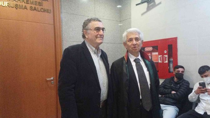 Gazeteci Hasan Cemal’e ‘Cumhurbaşkanına Hakaret’ Suçundan Beraat