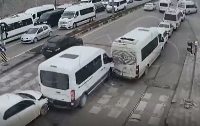 Gaziantep’te Pes Dedirten Kazalar Kameralara Yansıdı