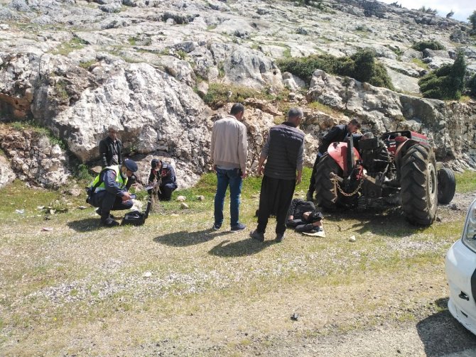 Gaziantep’te İki Aracın Çarpıştığı Kazada Can Pazarı: 4 Yaralı