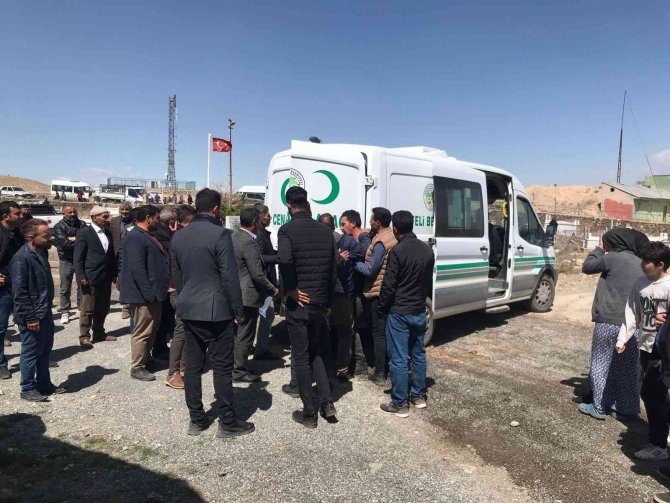 Iğdır’da Kanlı Pusuda Ölenler Gözyaşları İçinde Toprağa Verildi