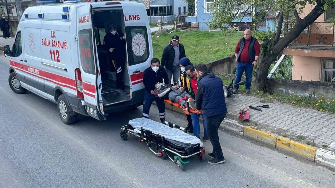 Sipariş Yetiştirmeye Çalışan Kuryeler Kaza Yaptı