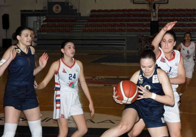 Kepez’in Kızları Ligin Devleriyle Mücadele Ediyor
