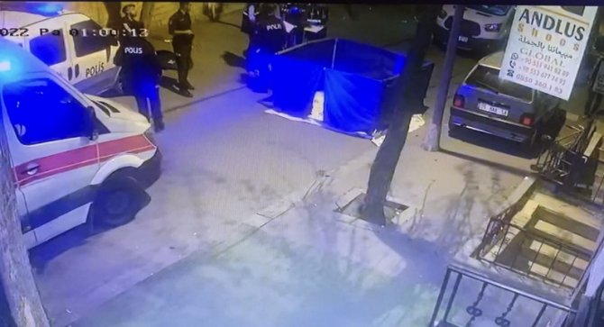 Fatih’te Silahlı Çatışma Çıktı, Olay Yerinden Geçen İ̇ranlı Turist Hayatını Kaybetti