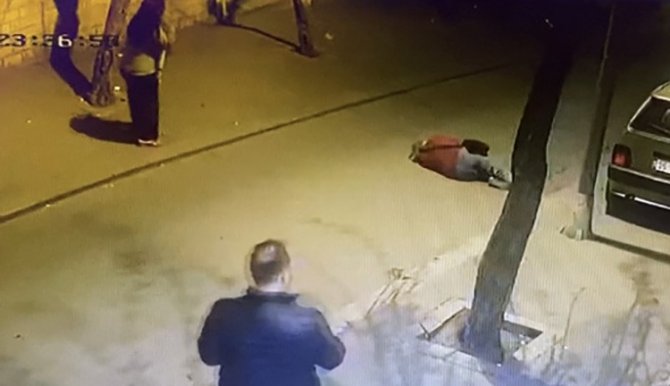Fatih’te Silahlı Çatışma Çıktı, Olay Yerinden Geçen İ̇ranlı Turist Hayatını Kaybetti