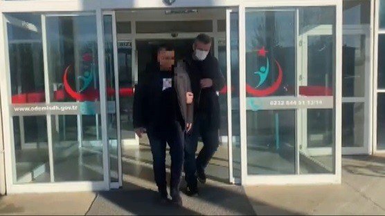 İ̇zmir Polisinde Torbacılara Şafak Operasyonu: 19 Gözaltı