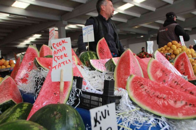 Karpuzun Dilimi 25 Tl