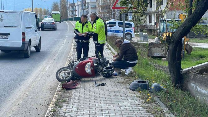 Sipariş Yetiştirmeye Çalışan Kuryeler Kaza Yaptı