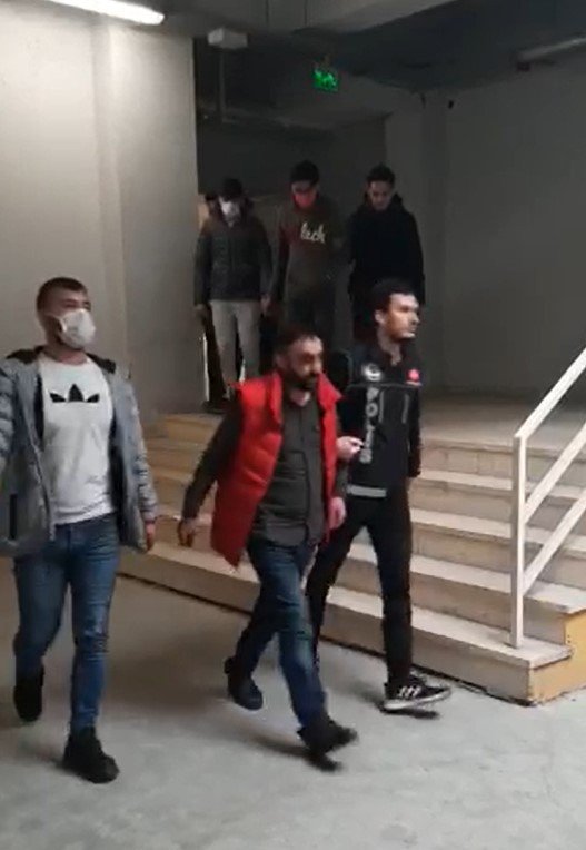 Kocaeli’de İki Farklı Uyuşturucu Operasyonunda 6 Kişi Tutuklandı