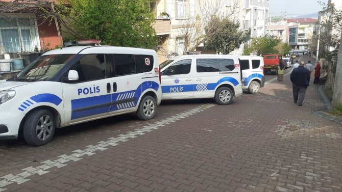 Kapısında Bekleyip Evinden Çıkarken Kurşun Yağdırdılar