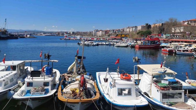 Av Yasağına Doğru: Küçük Tekneler Ava Devam Edecek
