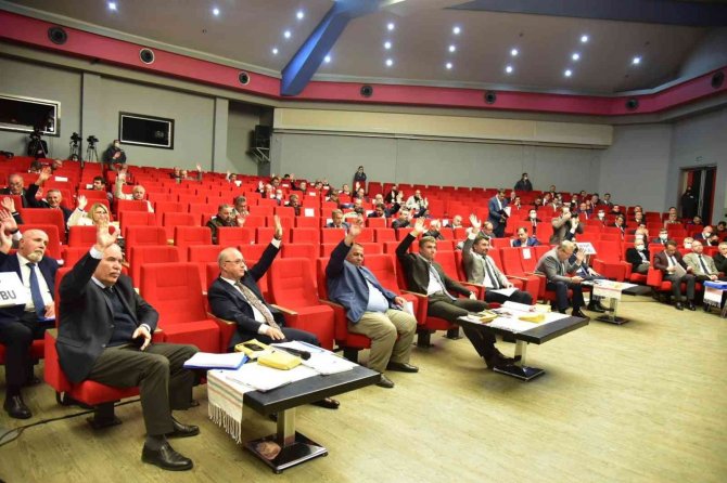 Manisa Büyükşehir Encümen Ve Meclis İ̇htisas Komisyon Üyeleri Seçildi