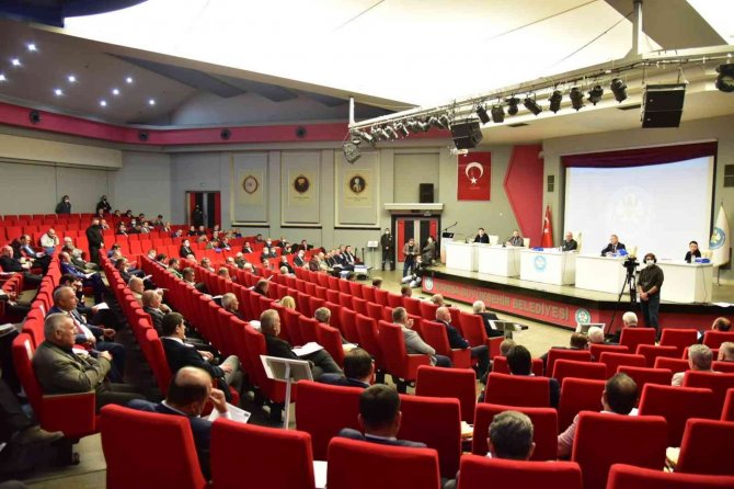 Manisa Büyükşehir Belediyesinin Bütçesi Fazla Verdi