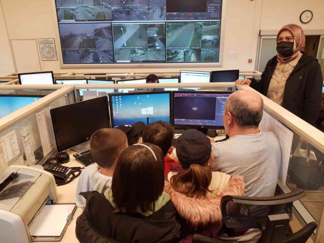 Minik Öğrencilerden Emniyete Ziyaret