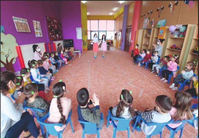 Mskü Gündüz Bakımevi Öğrencileri Hem Öğreniyor, Hem Eğleniyor