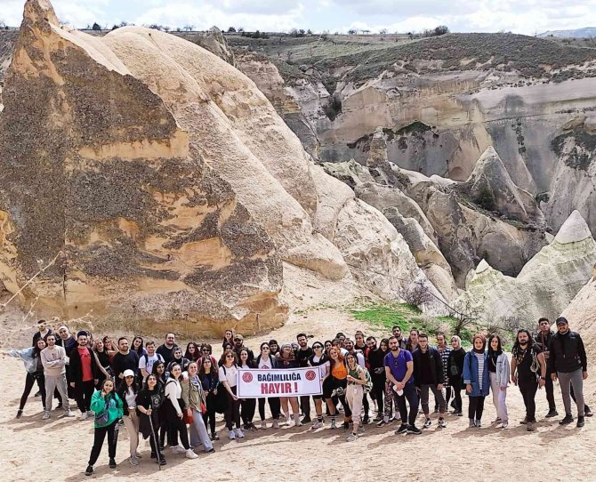 Nevü ’Bağımlılıkla Mücadele Koordinatörlüğü Öncülüğünde Doğa Yürüyüşü’ Etkinliği Düzenlendi