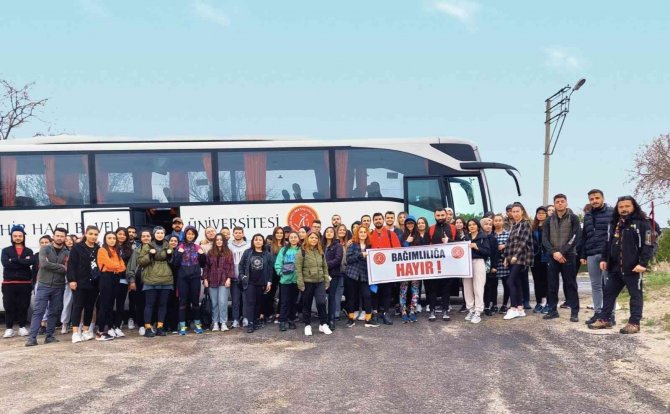 Nevü ’Bağımlılıkla Mücadele Koordinatörlüğü Öncülüğünde Doğa Yürüyüşü’ Etkinliği Düzenlendi