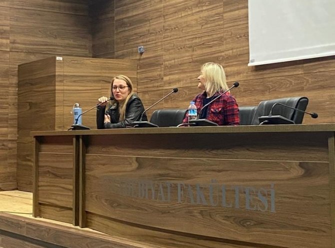 Nevü’lü Öğrencilerden ’Yurtdışında Akademik Kariyer’ Etkinliği Düzenlendi