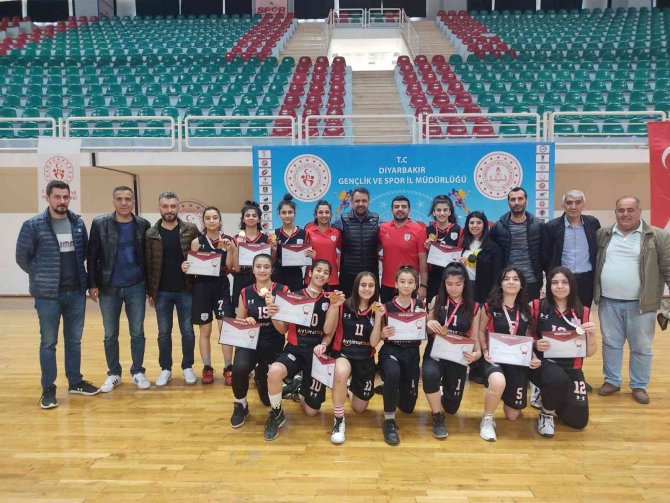 Nusaybinli Basketbolcular Türkiye Finallerine Kaldı