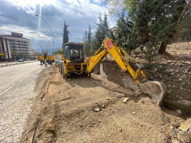 Safranbolu’da Isınan Havalar İle Asfalt Sezonu Açıldı