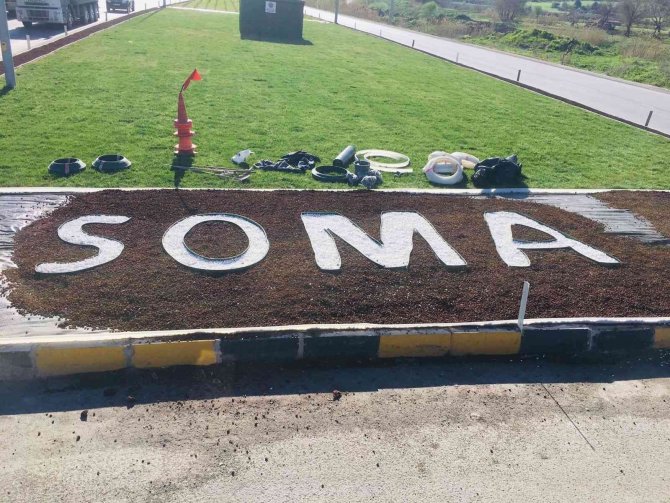 Soma Sokak Sağlıklaştırma Ve Peyzaj Çalışmaları İle Güzelleşiyor