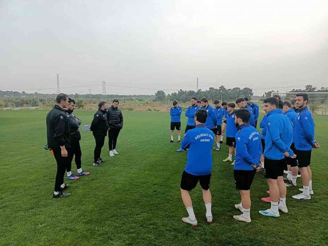Döşemealtı Play-out Maçına Hazırlanıyor