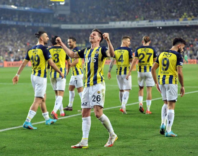 Süper Lig’de Seriler Ligin Kaderini Belirliyor